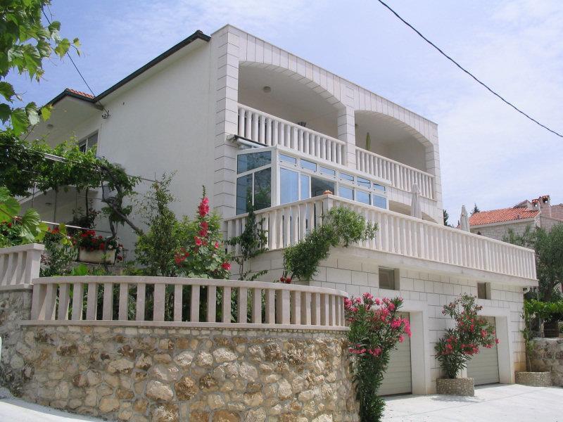 D&N Urlicic Apartment Omiš Екстериор снимка