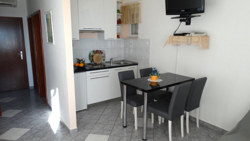 D&N Urlicic Apartment Omiš Екстериор снимка